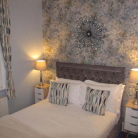 Ashmira Guest House Уэймут Экстерьер фото