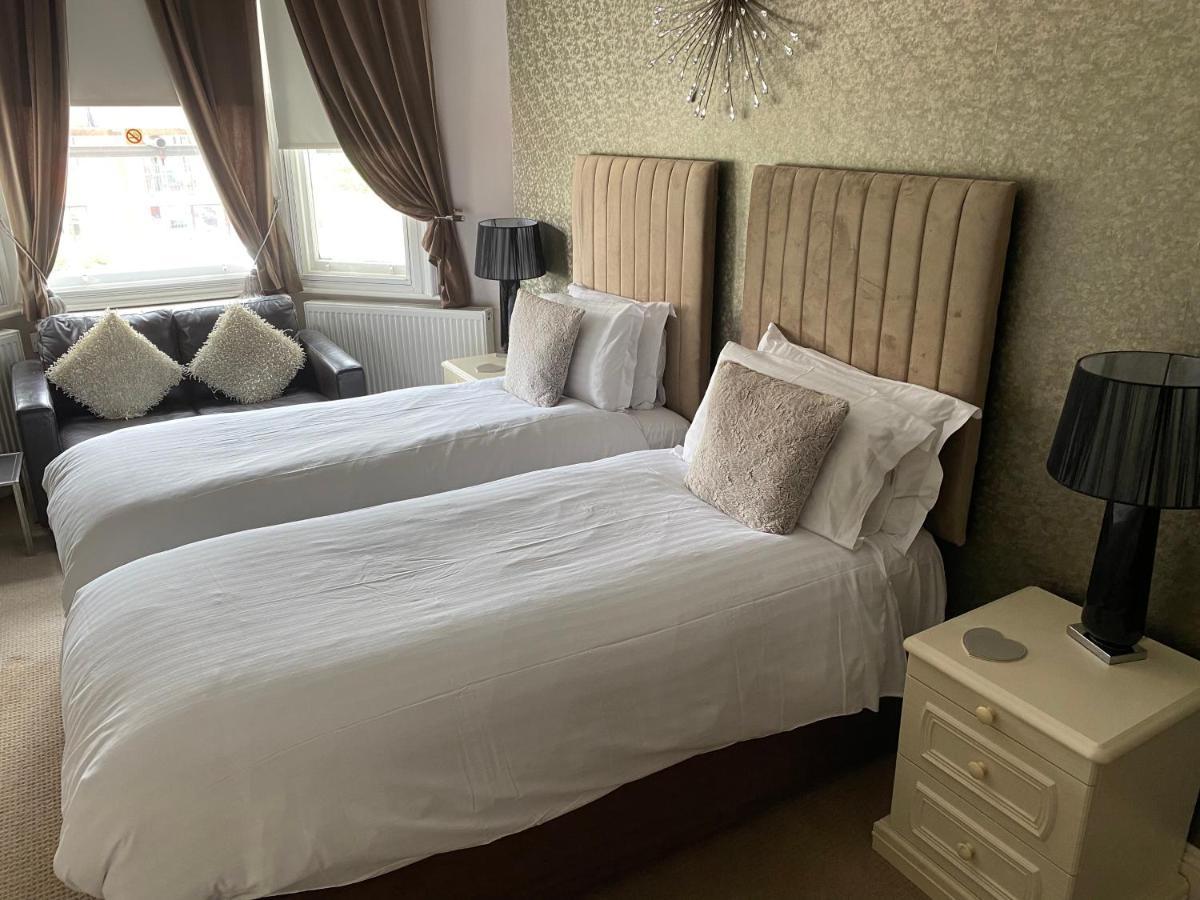 Ashmira Guest House Уэймут Экстерьер фото