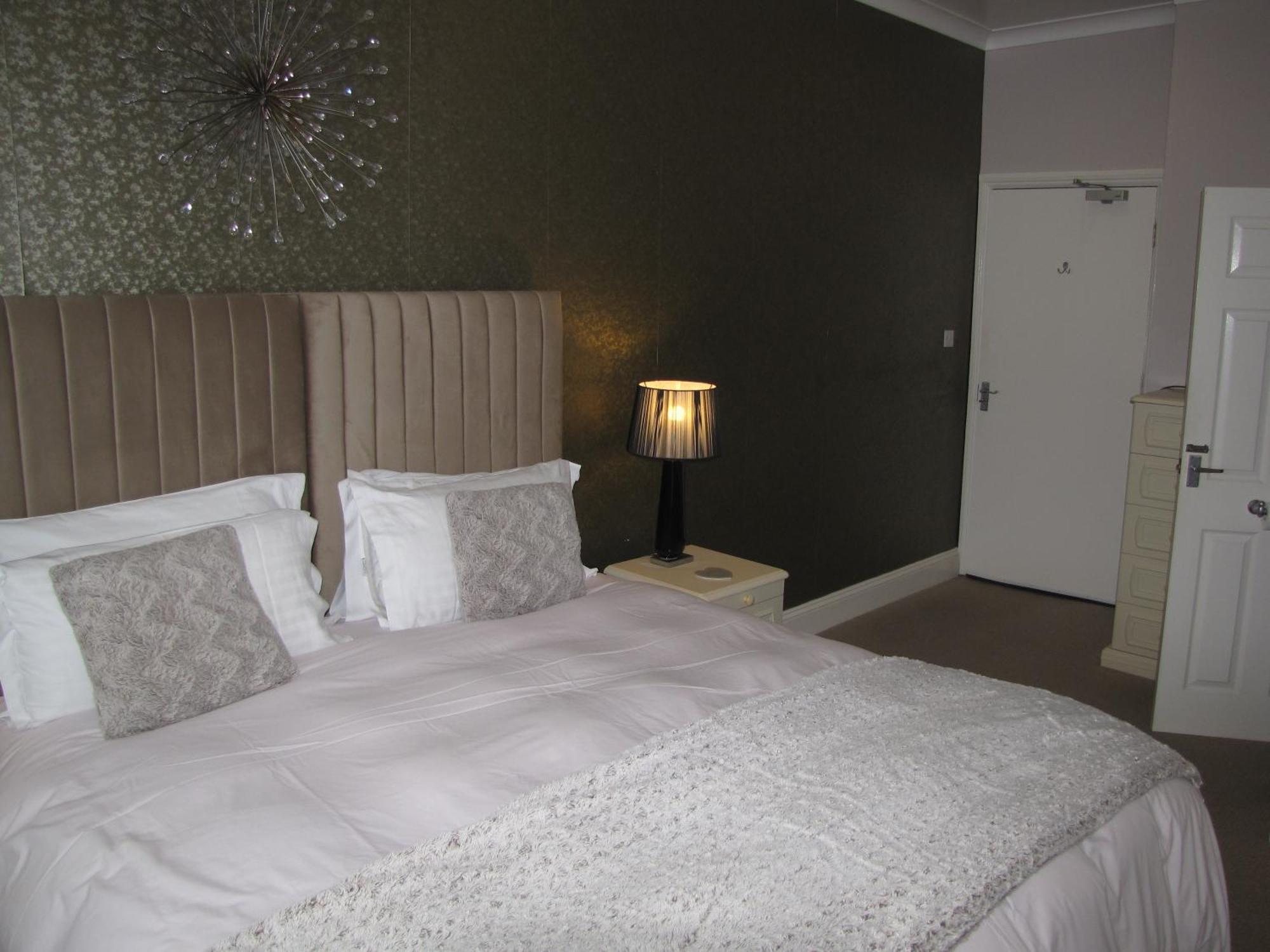 Ashmira Guest House Уэймут Экстерьер фото